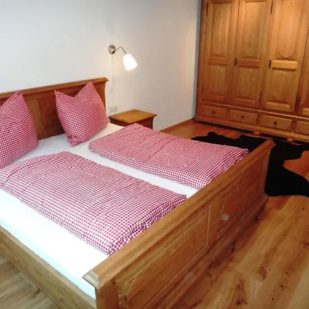 Alpenappartements Brand Lägenhet